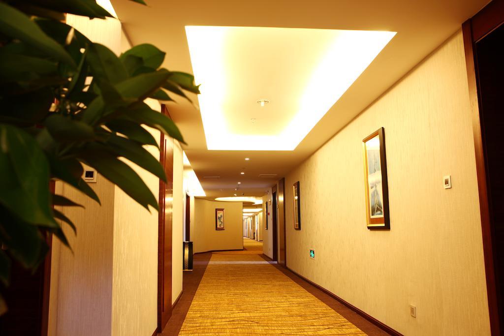 Mingcheng Times Hotel Chengdu Buitenkant foto