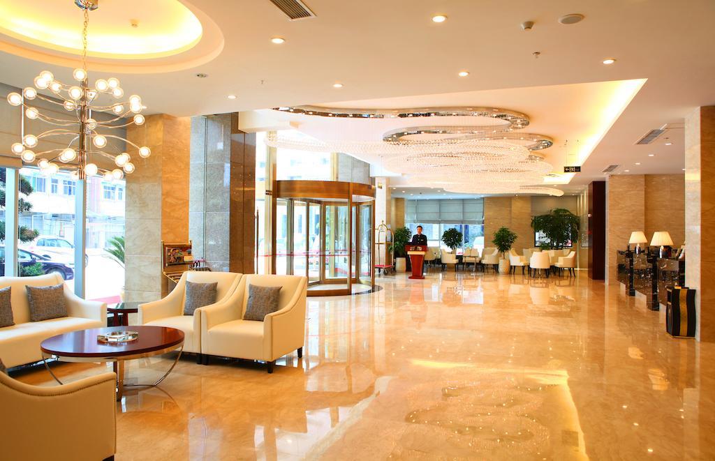 Mingcheng Times Hotel Chengdu Buitenkant foto