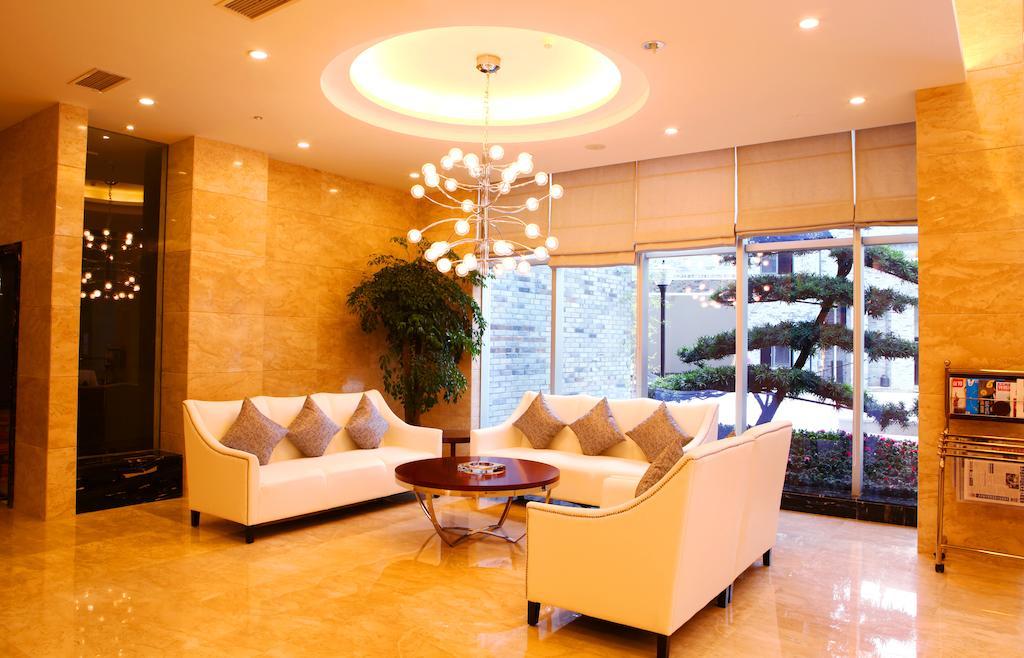 Mingcheng Times Hotel Chengdu Buitenkant foto