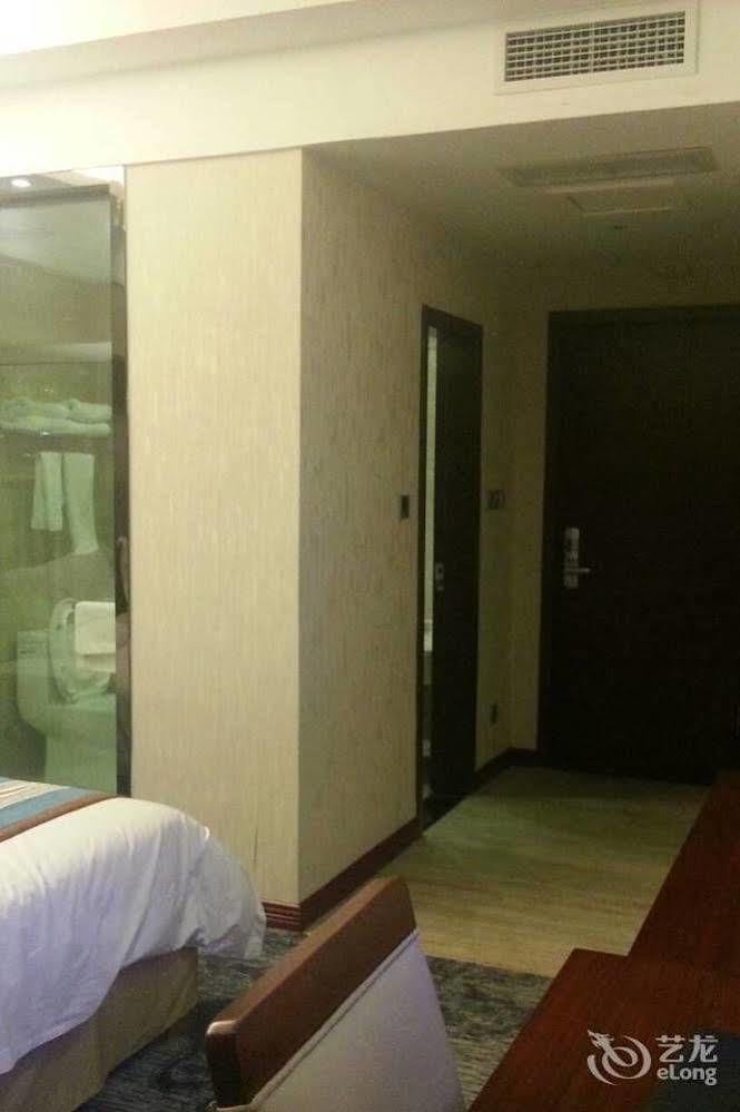 Mingcheng Times Hotel Chengdu Buitenkant foto